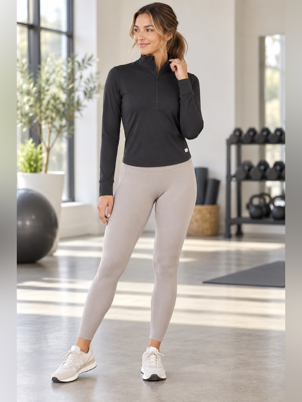 Vuori Studio Half Zip Women’s M Black/Gray Cropped Performance Pullover Yoga